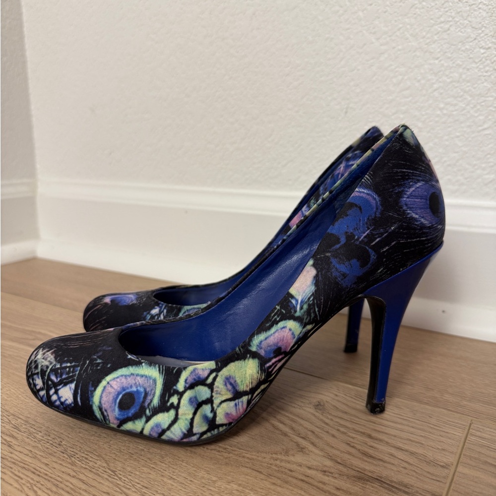 Jessica Simpson Vibrant Peacock Heels